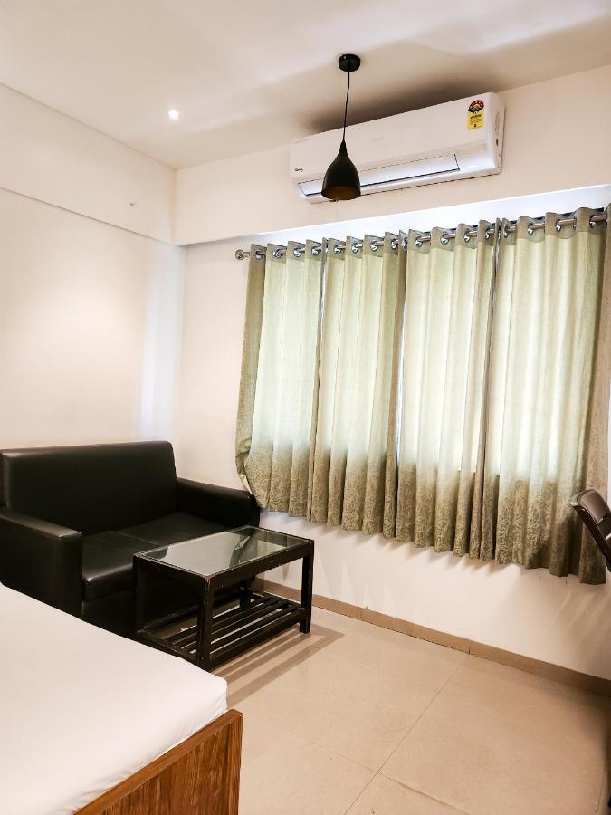 Hotel Rajwada Aurangabad  Buitenkant foto
