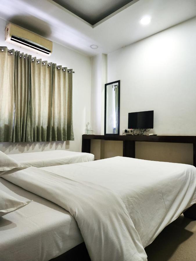 Hotel Rajwada Aurangabad  Buitenkant foto